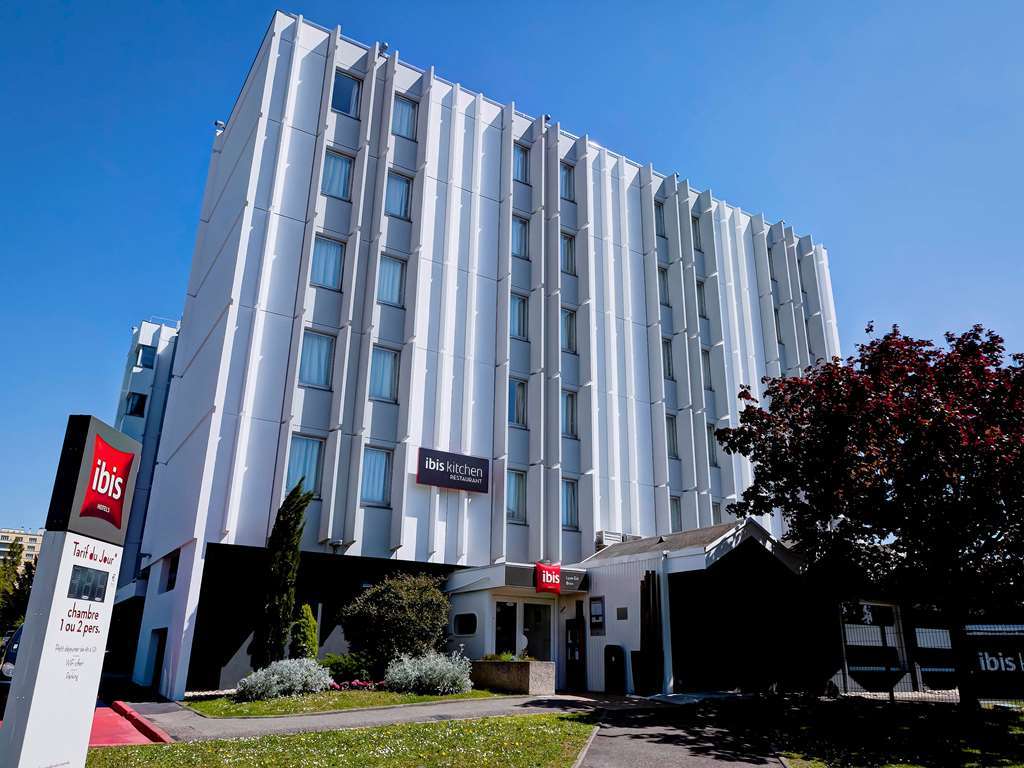 Hotel ibis Lyon Est Bron Servicios foto